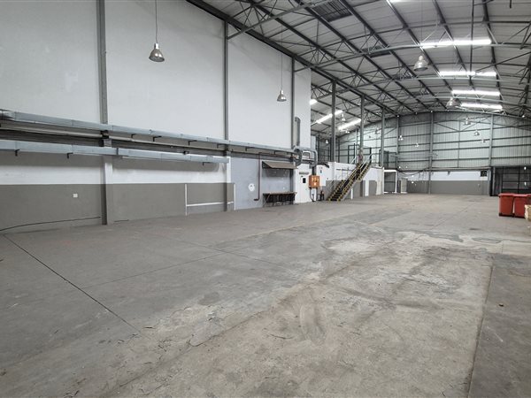 1652  m² Industrial space