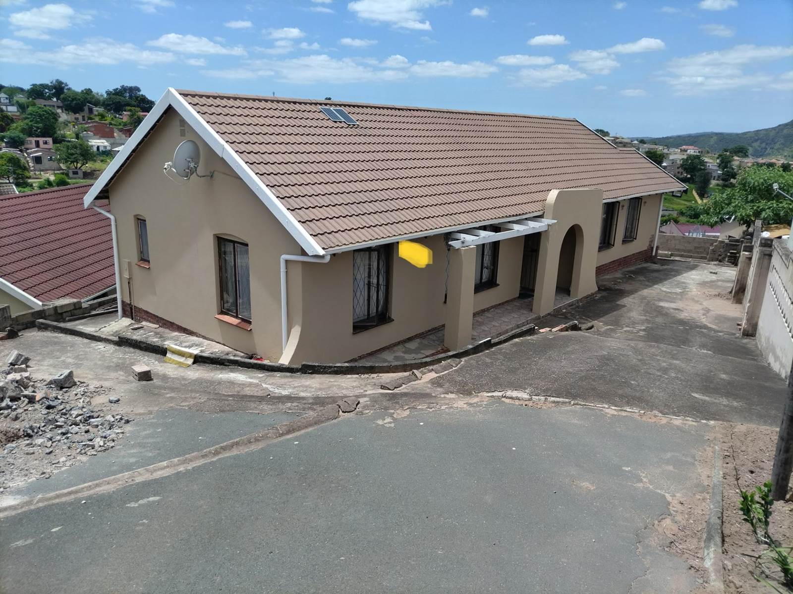 4 Bed House in Kwandengezi photo number 1