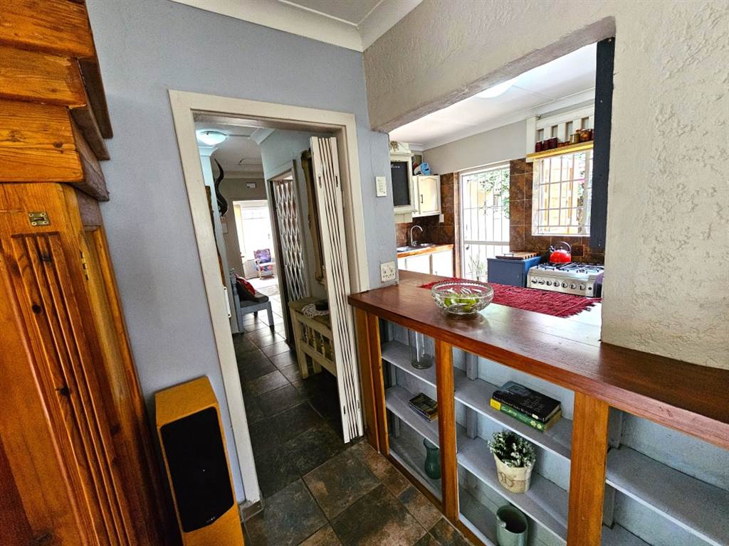 4 Bed House in Parktown Estate photo number 13