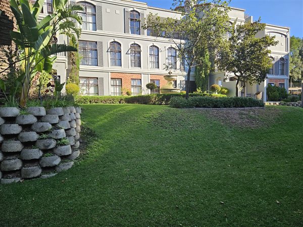 3 Bed Apartment in Craighall
