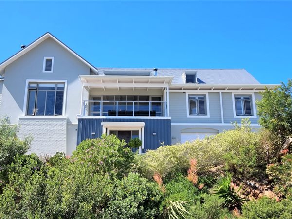 7 Bed House in Knysna Heights
