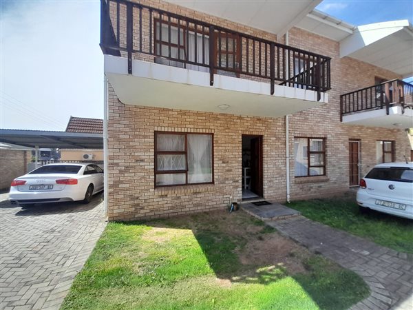 3 Bedroom Duplex 3 Bedroom Duplex