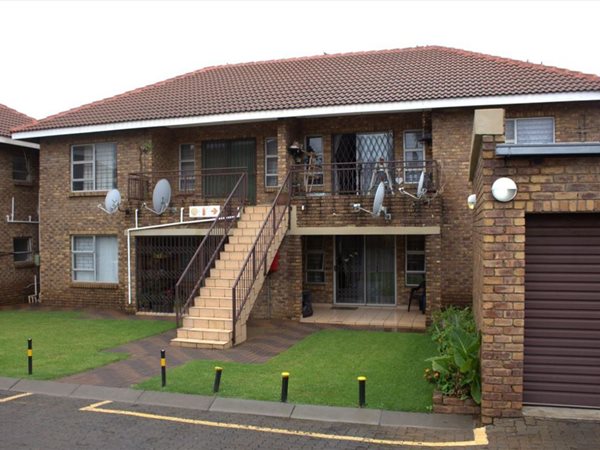 2 Bedroom Townhouse 2 Bedroom Townhouse