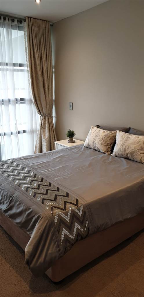 2 Bed Apartment in Umhlanga Ridge photo number 4
