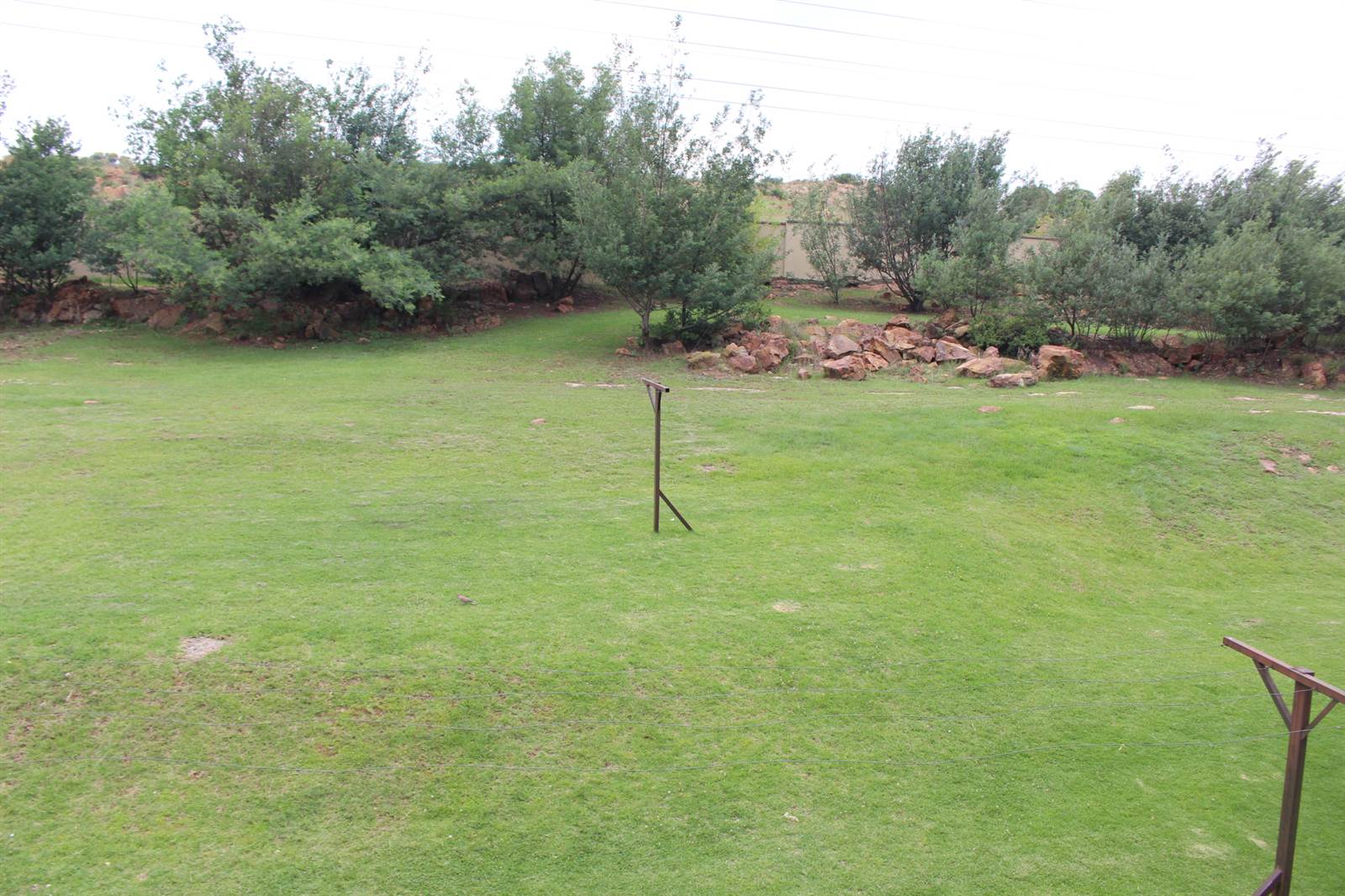 2 Bed House in Roodepoort West photo number 12