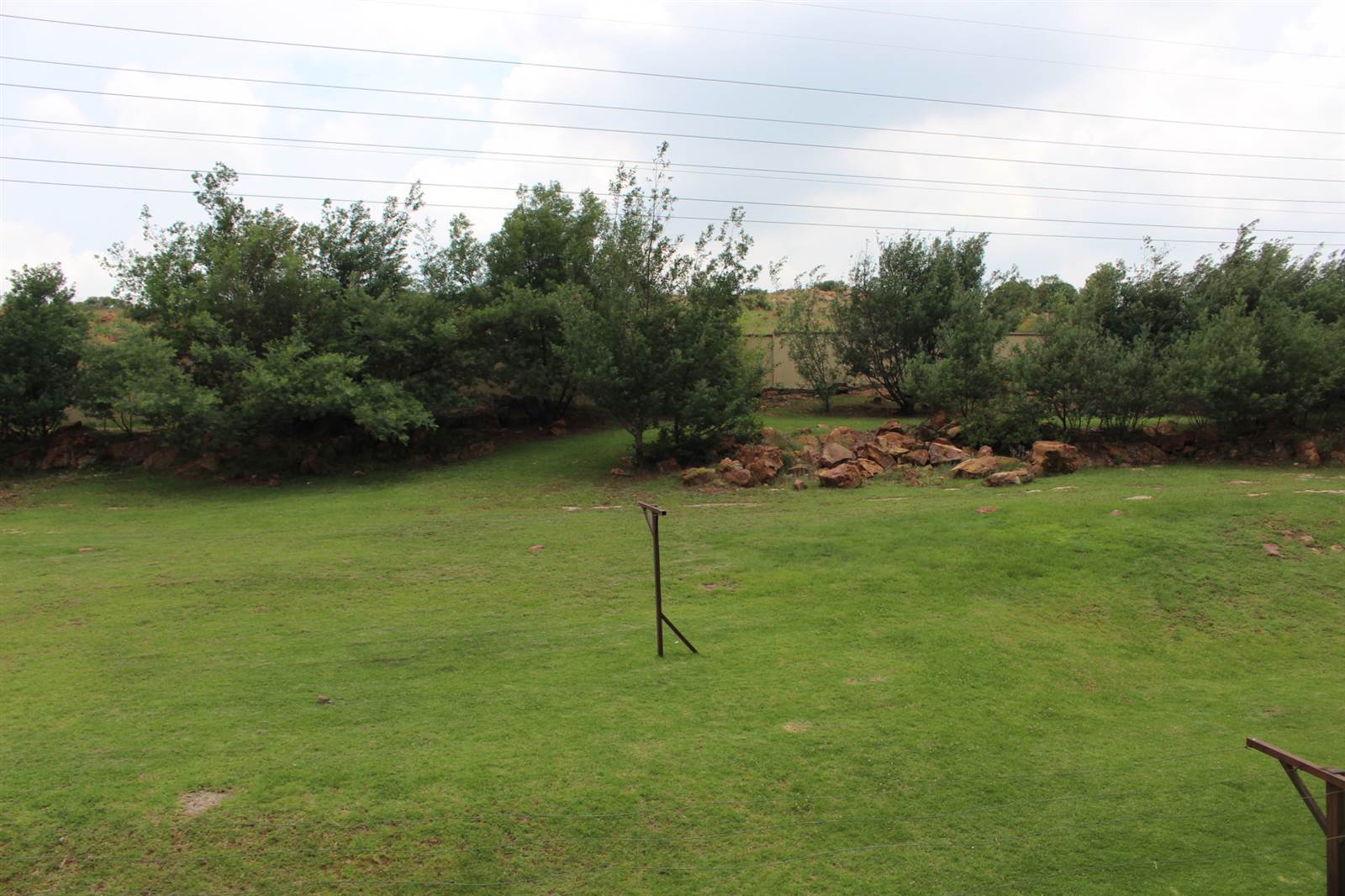2 Bed House in Roodepoort West photo number 13