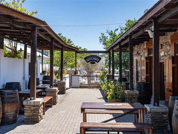 600 m² Commercial space 600 m² Commercial space