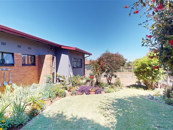 3 Bedroom House 3 Bedroom House