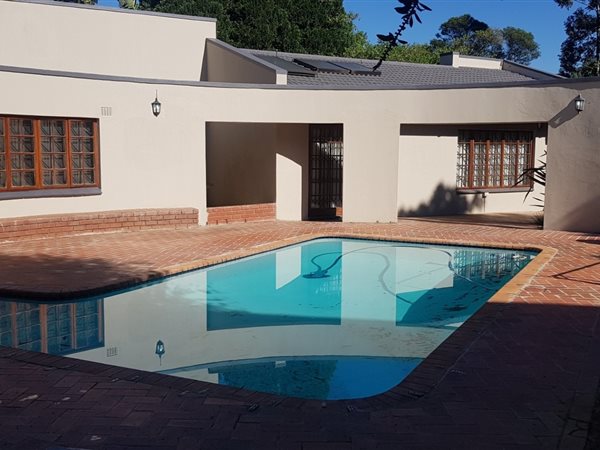 4 Bedroom House 4 Bedroom House