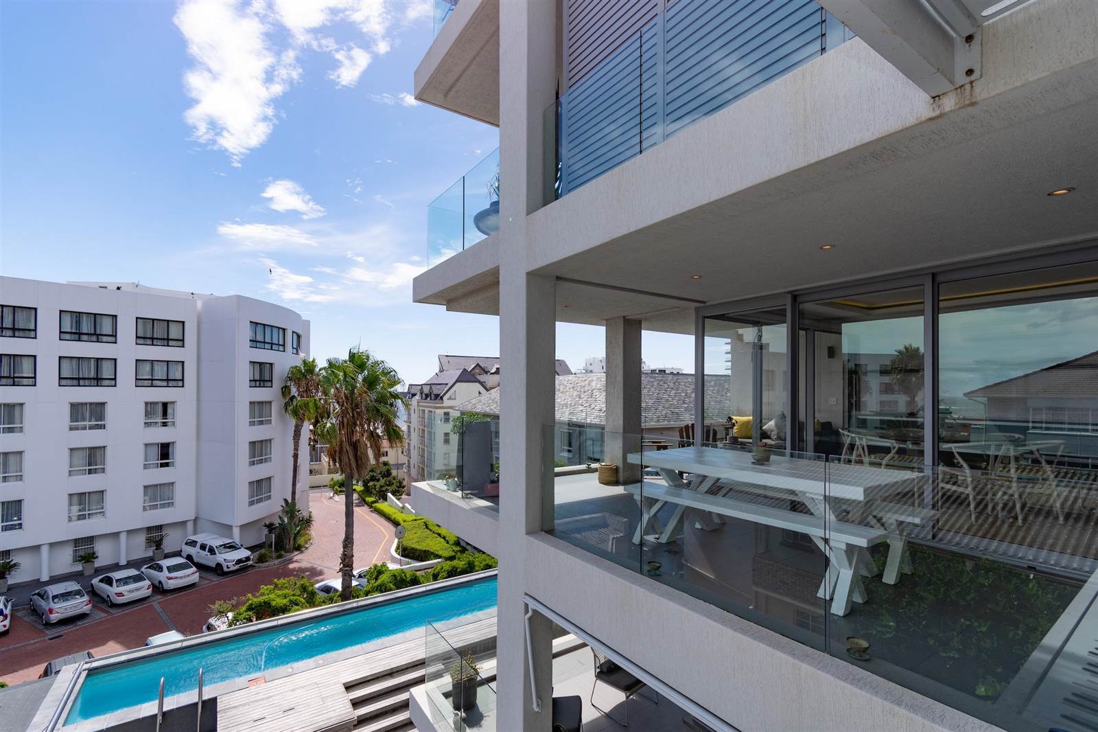 3 Bed Apartment in Bantry Bay photo number 25