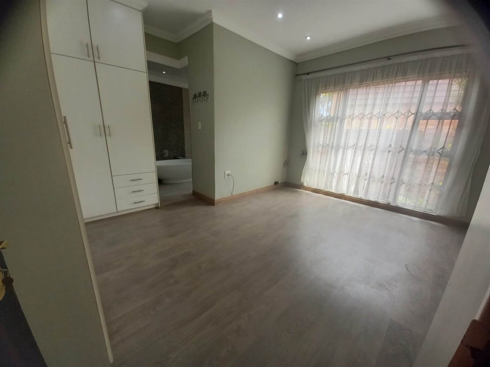 3 Bed House in Sasolburg photo number 17