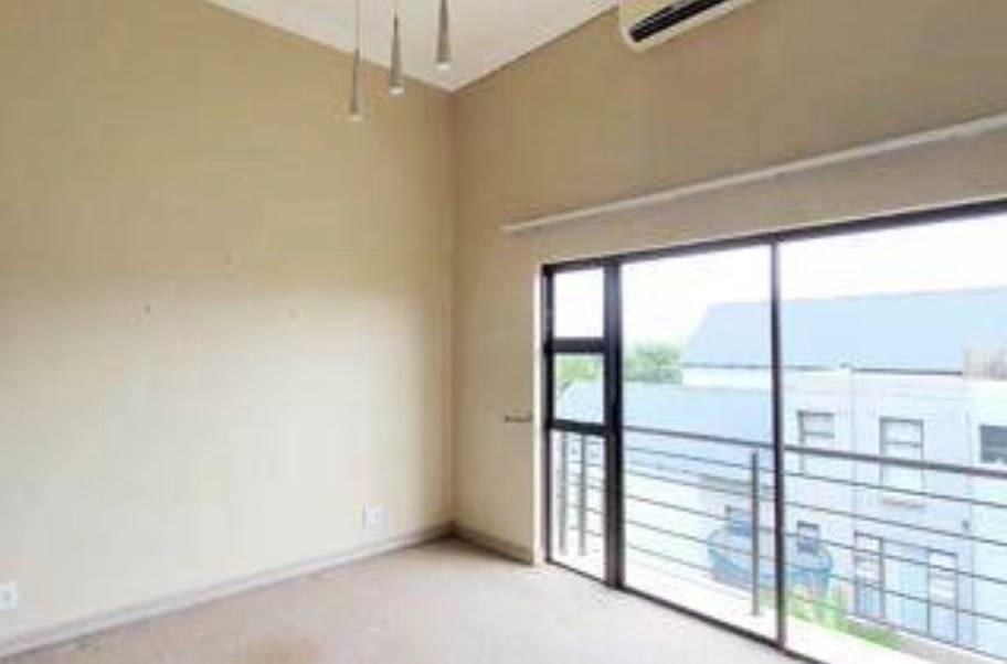 4 Bed House in Leloko photo number 9