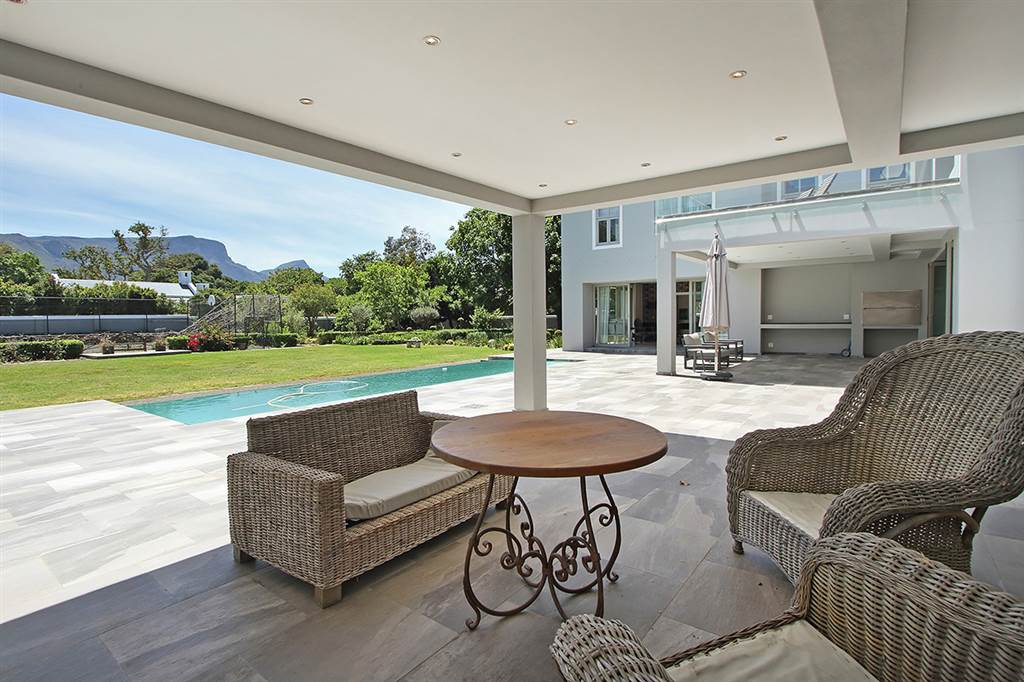 5 Bed House in Constantia photo number 29