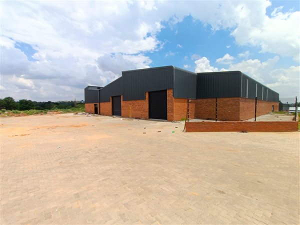 2 183  m² Industrial space