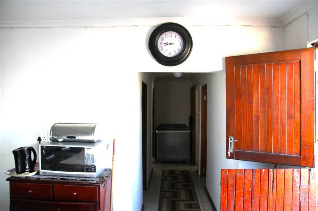3 Bed House in Grabouw photo number 5