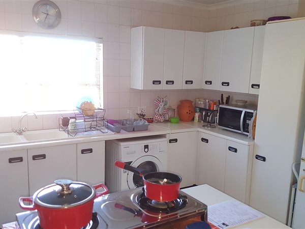 3 Bed House in Roodekrans