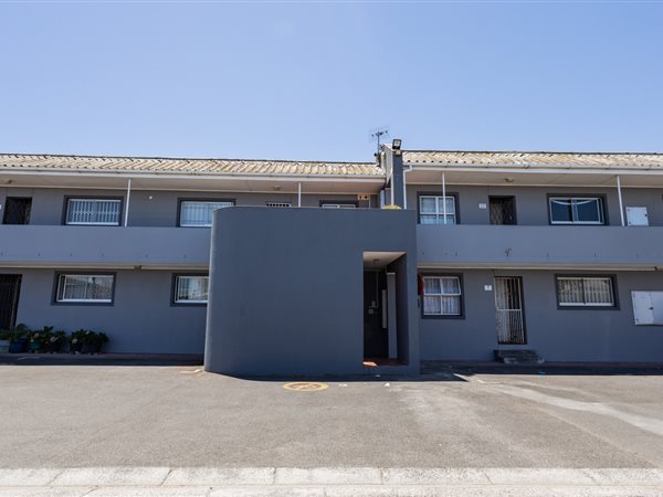 2 Bed Townhouse in Crawford