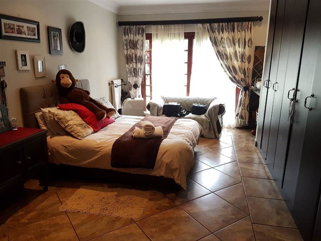 5 Bed House in Mokopane photo number 19