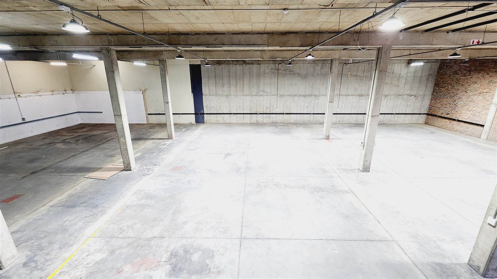 941  m² Industrial space in Laser Park photo number 13
