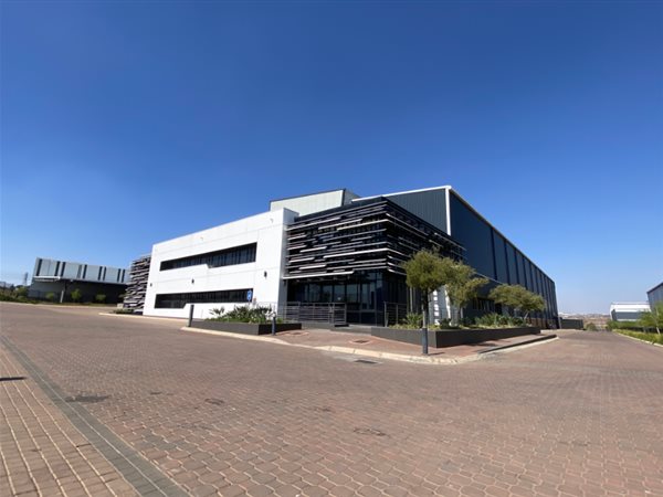8 518 m² Industrial space 8 518 m² Industrial space