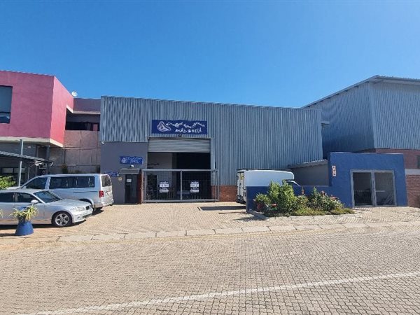 468  m² Commercial space
