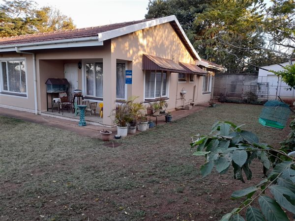 7 Bed House in Isipingo Hills