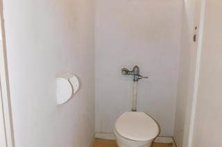 2 Bed Flat in Yeoville photo number 3