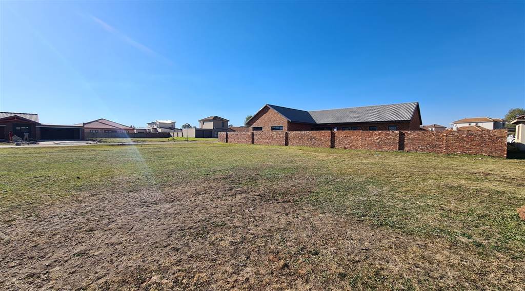 736 m² Land available in Mooivallei Park photo number 4
