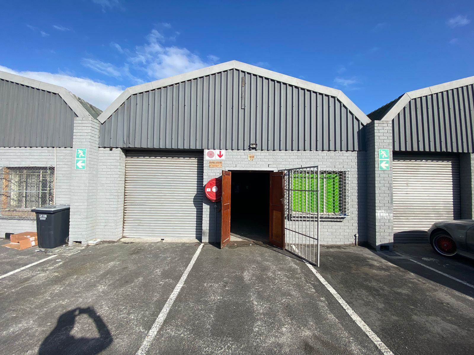 170  m² Industrial space in Athlone photo number 1
