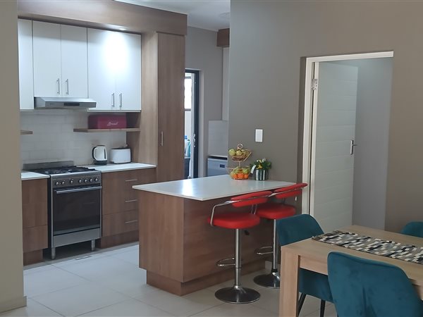 4 Bed Apartment