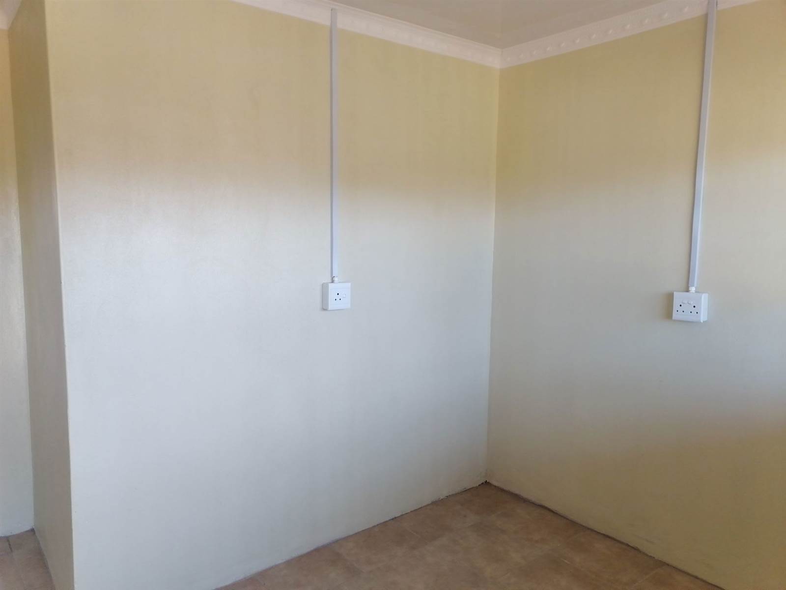 3 Bed House in Chris Hani photo number 3