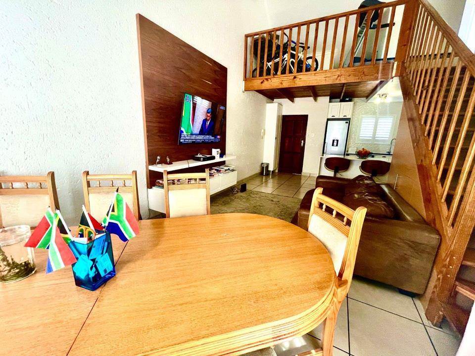 2 Bed Townhouse in Bassonia photo number 8