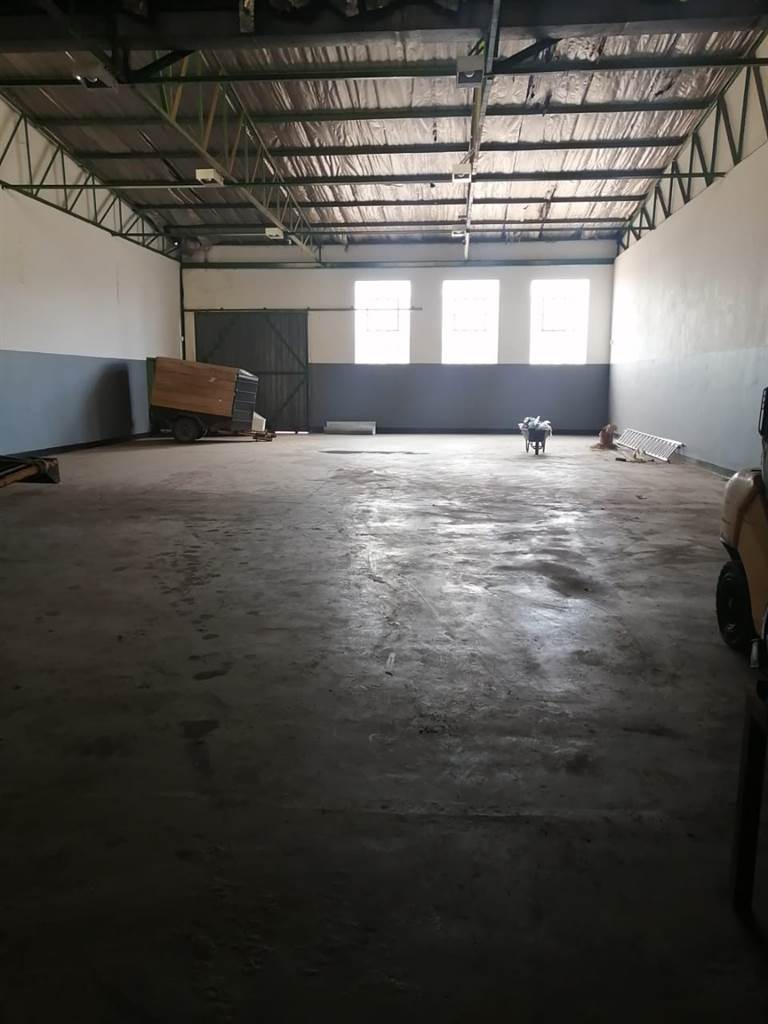 450  m² Commercial space in Vanderbijlpark NW photo number 5