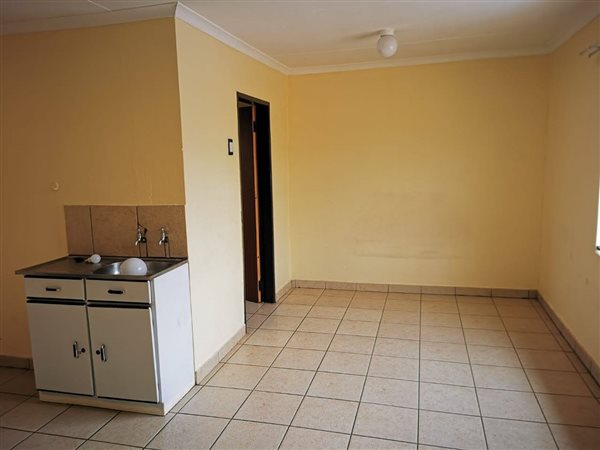 1 Bed House in Leondale