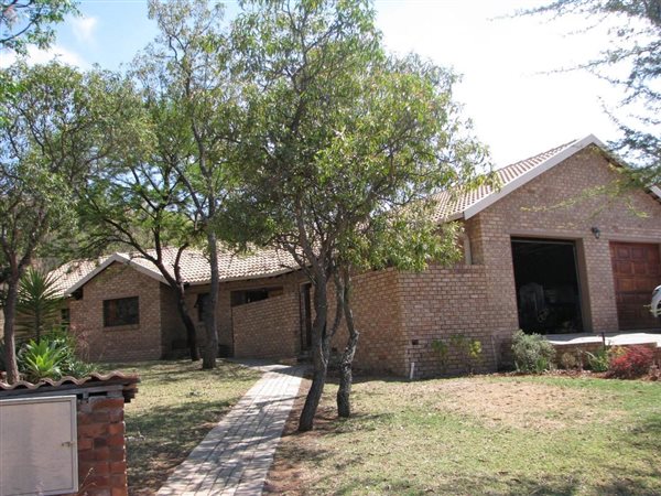 3 Bed House in Naboomspruit