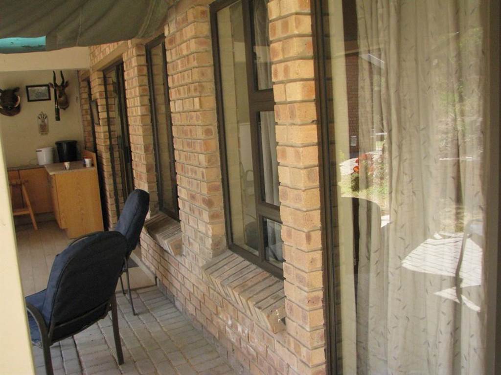 3 Bed House in Naboomspruit photo number 26