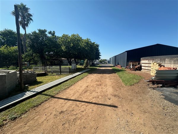 8 565 m² Farm