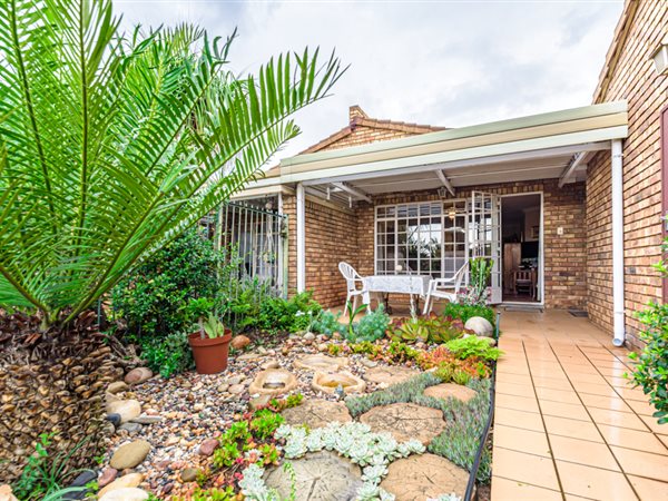 3 Bedroom Simplex 3 Bedroom Simplex