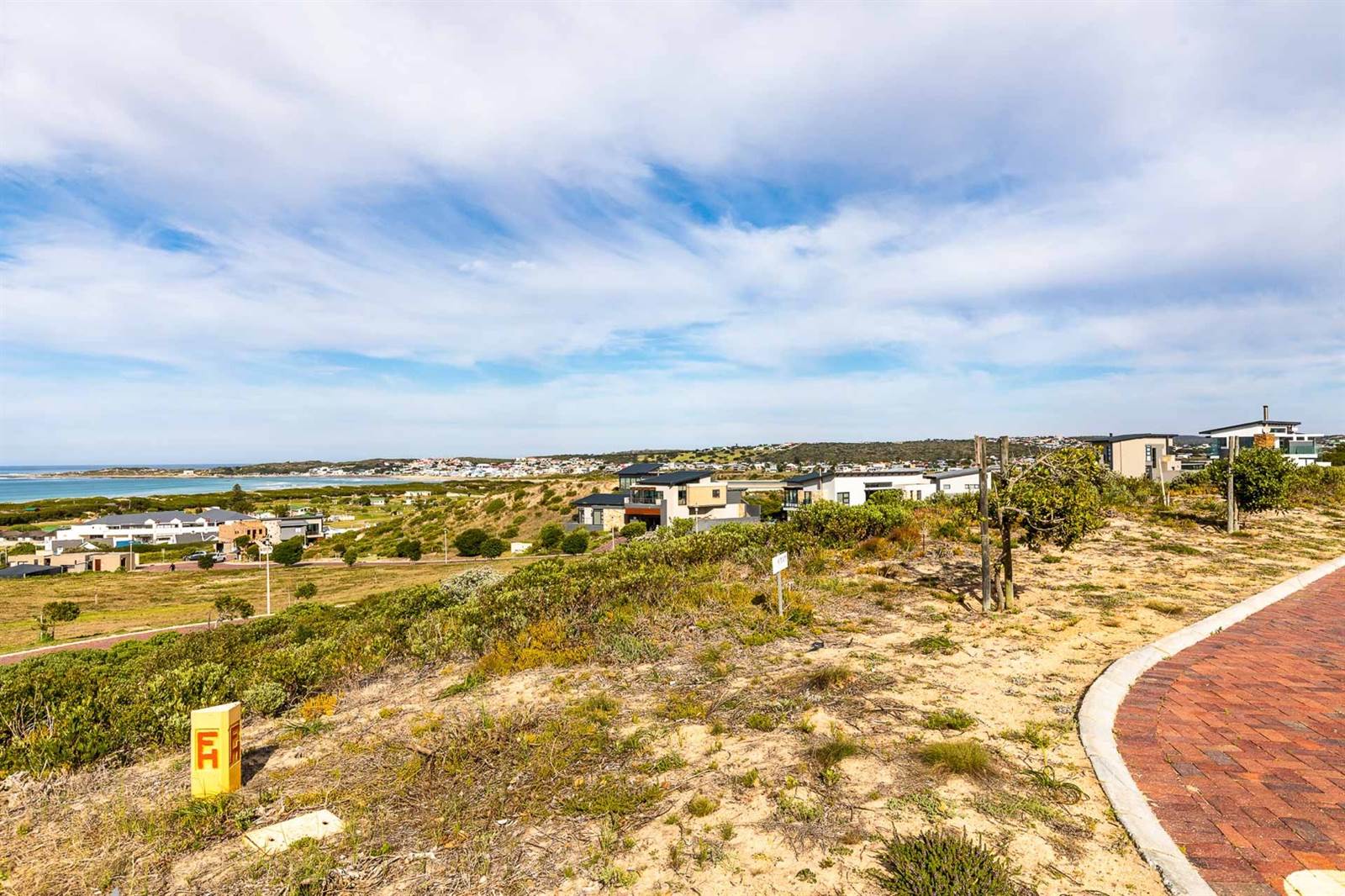 408 m² Land available in Stilbaai photo number 2