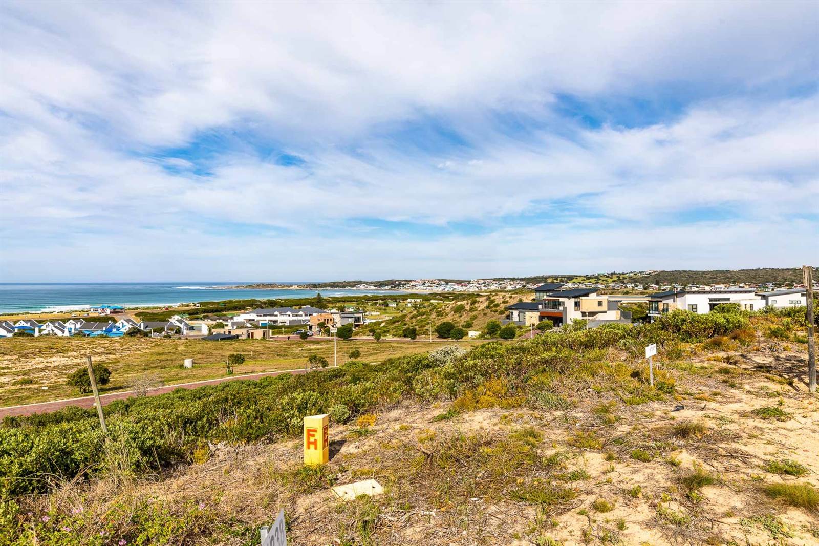 408 m² Land available in Stilbaai photo number 3