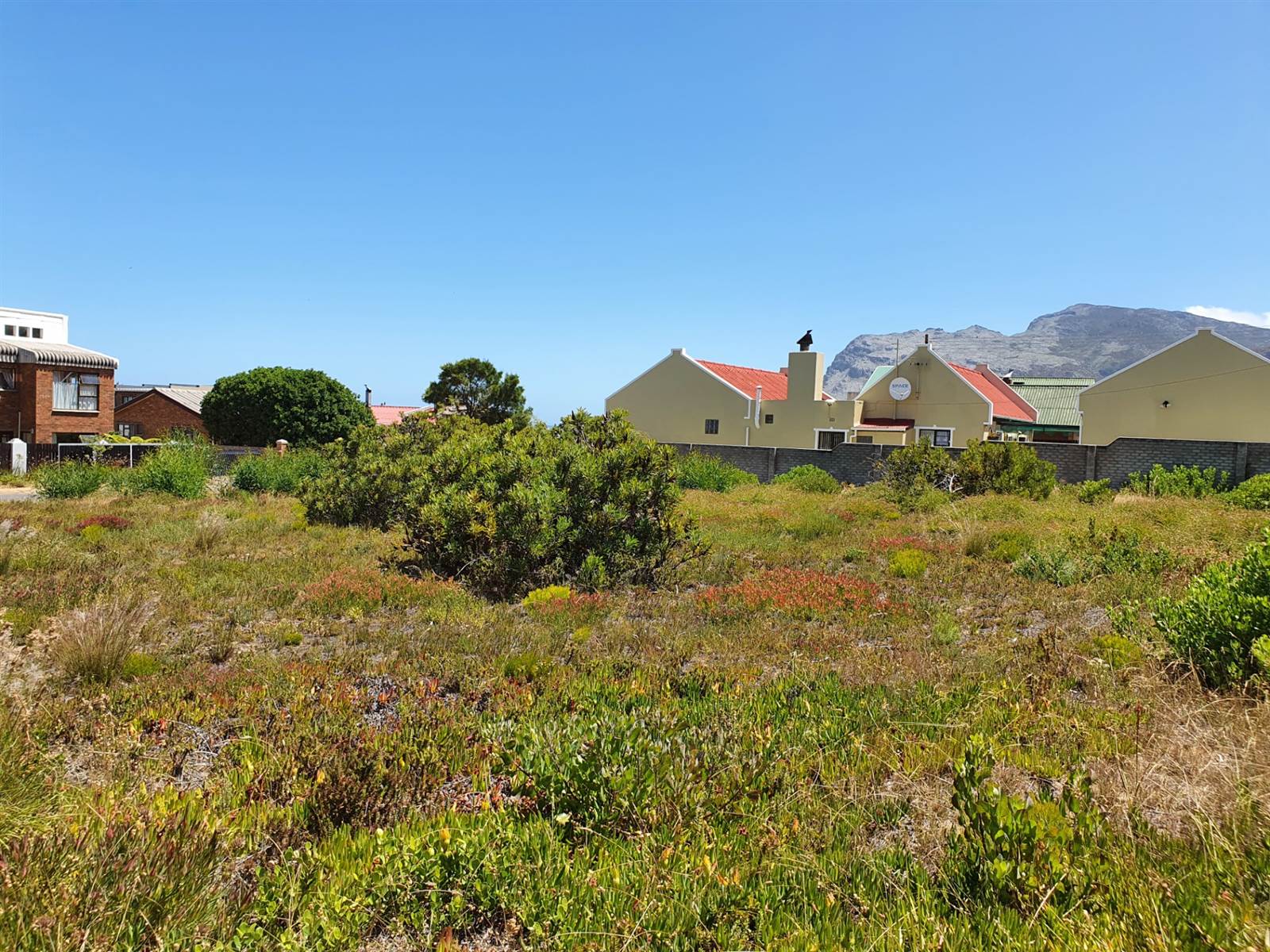 1190 m² Land available in Kleinmond photo number 4