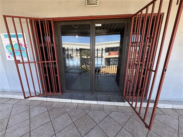 370 m² Commercial space 370 m² Commercial space