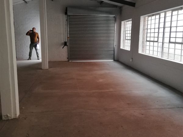123  m² Industrial space