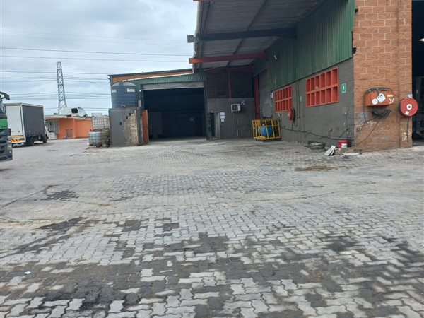 200  m² Industrial space