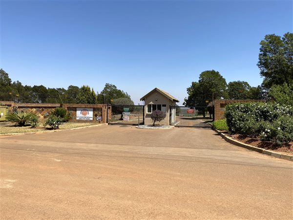 5005 m² Land available in Rietfontein