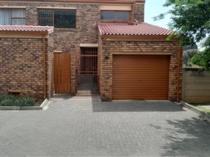 3 Bed Duplex in Vanderbijlpark CE3