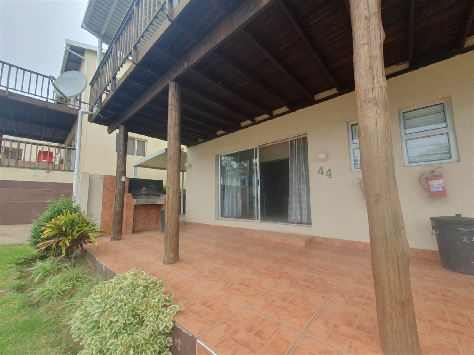 2 Bed Townhouse in Mtwalume photo number 4