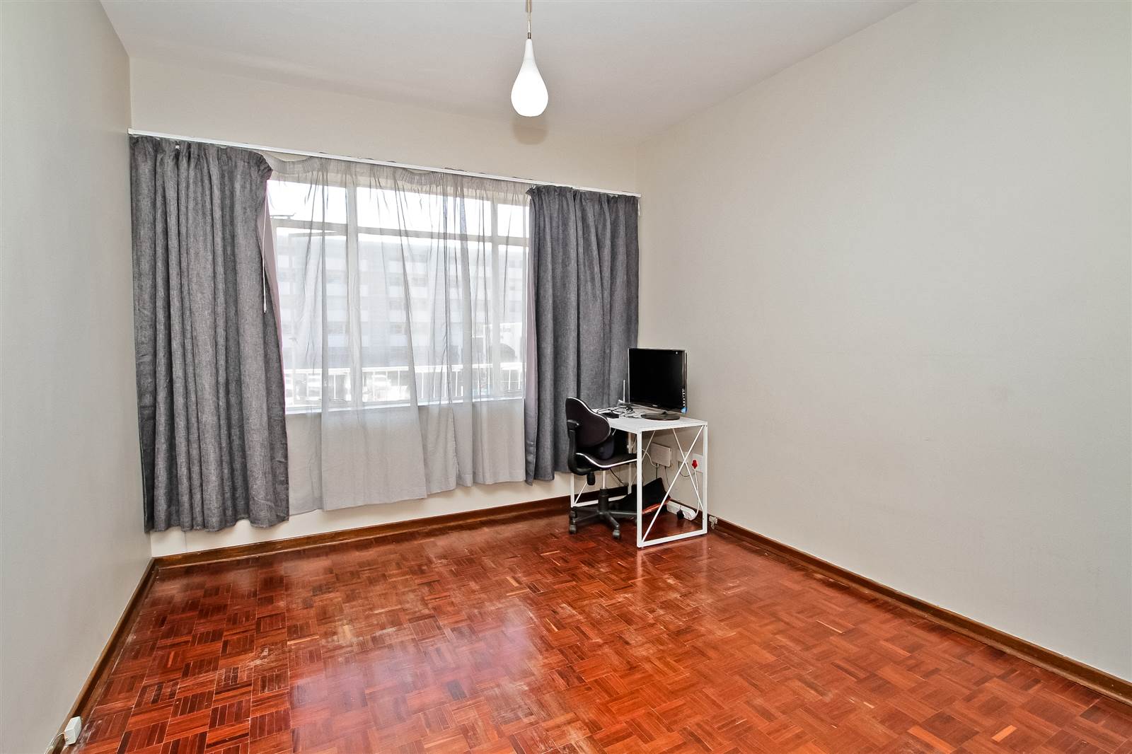 3 Bed Apartment in Illovo photo number 14