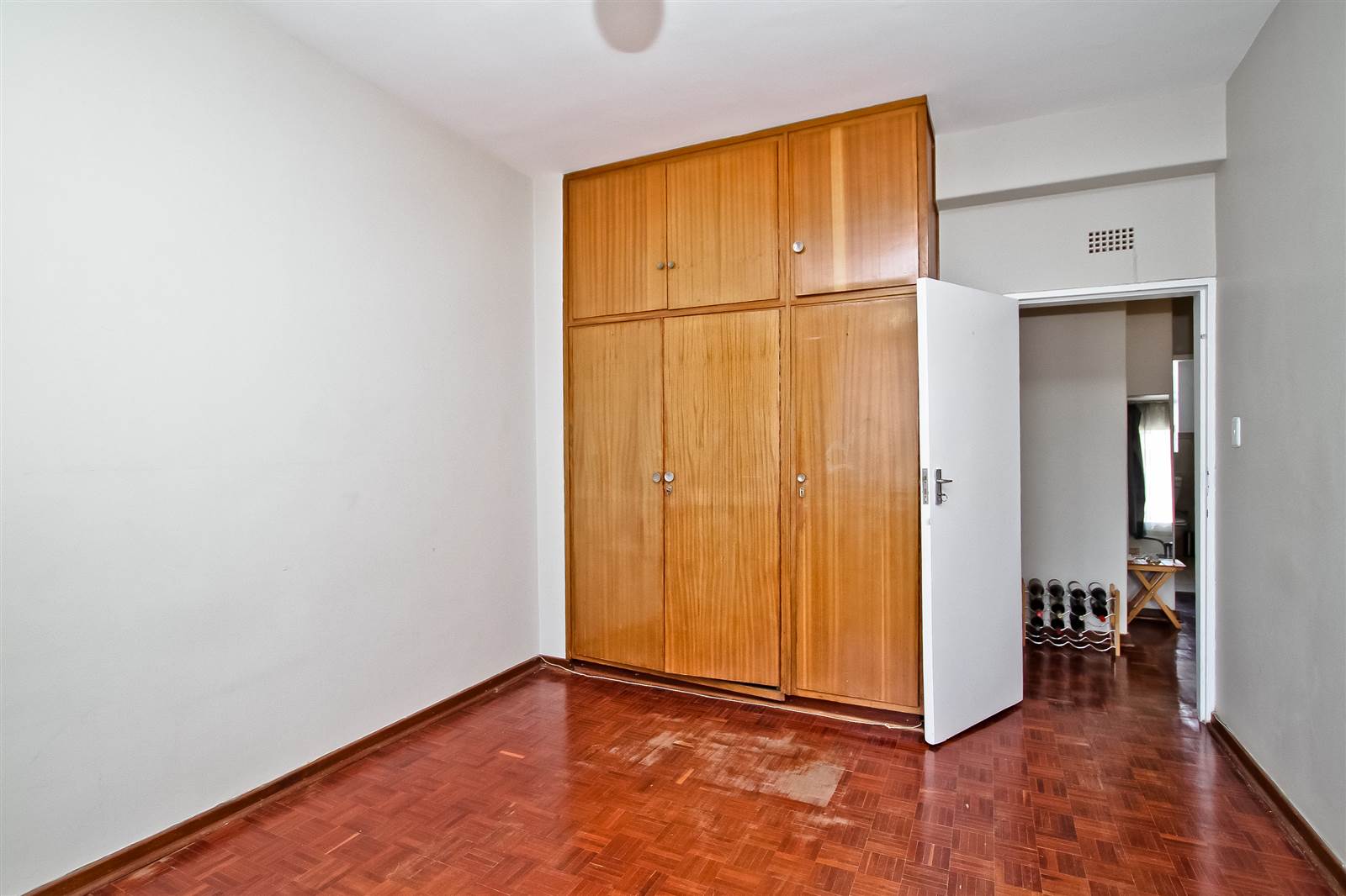 3 Bed Apartment in Illovo photo number 15