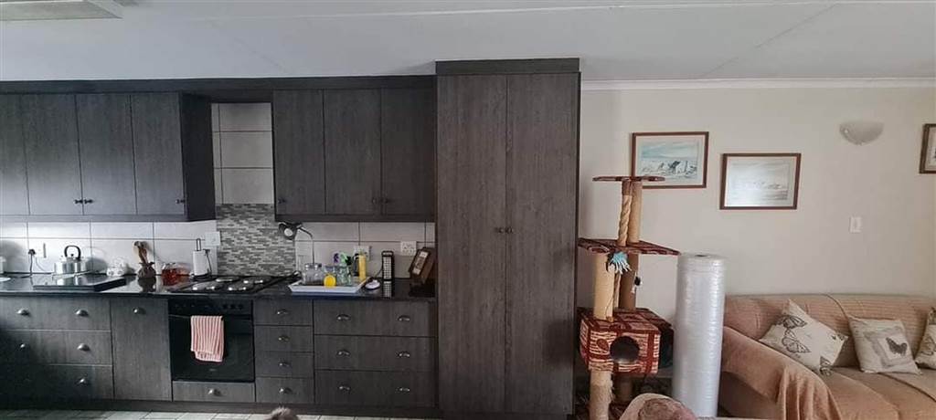3 Bed Townhouse in Secunda photo number 4
